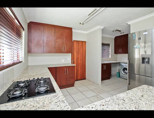 3 BEDROOM HOUSE FOR SALE IN FERNDALE
